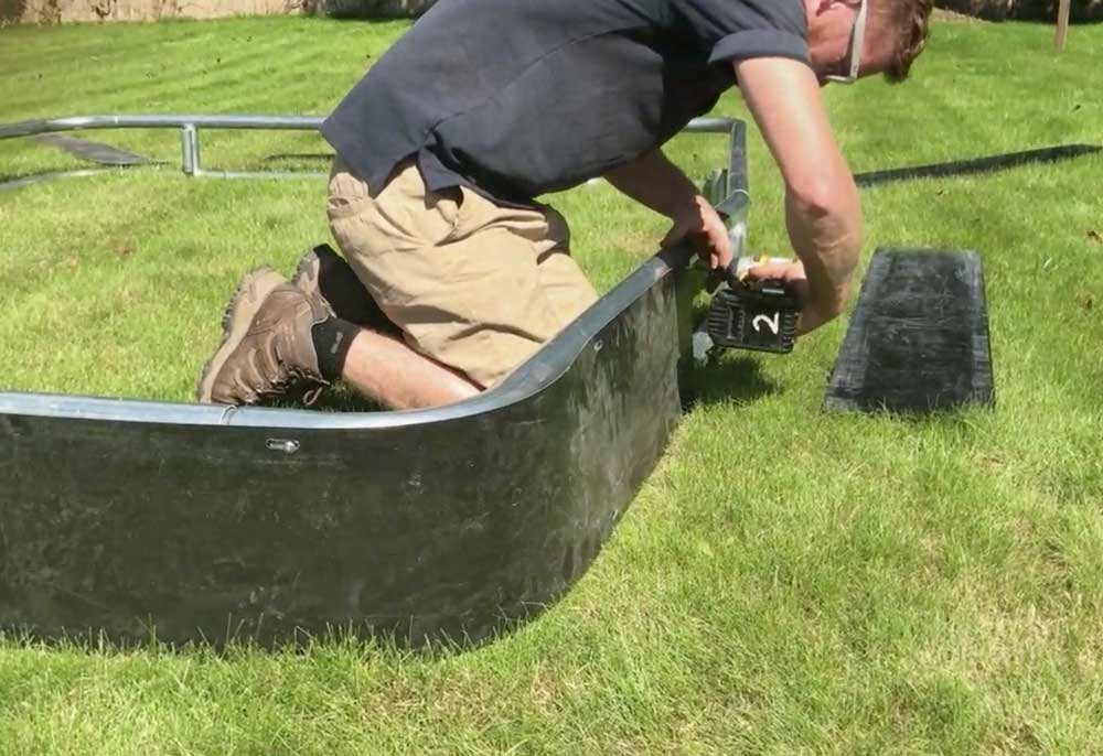 assemble trampoline frame